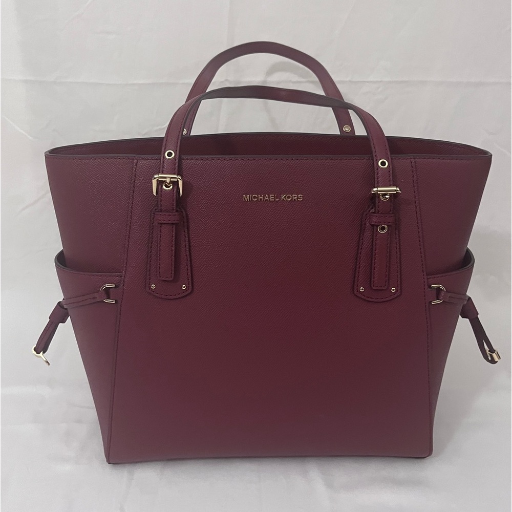 MICHAEL KORS Voyager Small Tote Bag